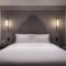 Mercure Shanghai Yu Garden On the Bund - 5 mins taxi to Nanjing Road and Bund
