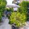 Dalmatian 230m2 with pool and garden near the old town for families