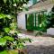 Covas Seabreeze Cottage