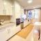 Covas Seabreeze Cottage