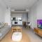 75R Stylish Abnb-Style One Bedroom Apartment in Rosebery, Parking