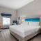 Holiday Inn Express & Suites Destin - Miramar Beach by IHG