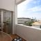Central 1BR - Views - Deli Café