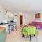 Apartment Palmiers I-2 by Interhome