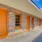 Hotel O Deluxe Inn Kingstree SC HWY 52