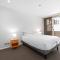 Inner-city Stay with Pool and Gym Access