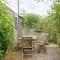 New England-Uk12750
