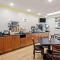 Super 8 by Wyndham Thunder Bay