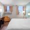 Super 8 by Wyndham Thunder Bay