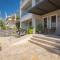 Zisis Suites