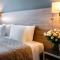 Favor Park Hotel