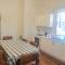 Tiny Single Room in Earlwood House - EW7