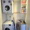 Swanky 2 bed apt with parking - easy city access