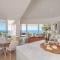 Seaviews at Sunshine Beach 4BR, Pool