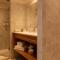 9Hotel Chelton