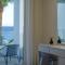 Villa Goldfish - 5BR Beachfront Luxury with Pool & Jacuzzi