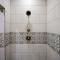Massive Hochatown Lodge W Spa, Basketball & More