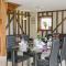 Chilsham Barn