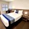 Chalet Motor Inn