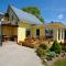 Kaare Guesthouse