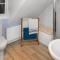 Iris Apartment