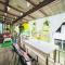 Lungkluay homestay