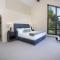 814 Eagle Dr, Home