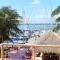 Foto: El Milagro Beach Hotel and Marina 57/98