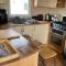 Caravan - Sleeps 8 - Pets Ok - Parking - Patio Caravan - Sleeps 8 - Pets Ok - Parking - Patio