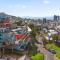 Explore the vibrant heart of Cape Town- 2 bed apmt