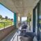 Explore the vibrant heart of Cape Town- 2 bed apmt
