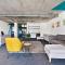 Explore the vibrant heart of Cape Town- 2 bed apmt