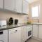 Lets Holidays QUIET APARTMENT 5 minutes TO THE BEACH 2