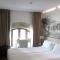 Oca Ribeira do Porto Hotel