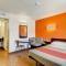 Motel 6 Thornton