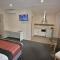 Country Comfort Amity Motel