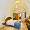 Evanthia Cave Suites