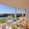 Villa Colina do Sol by Villa Plus