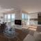 On The Beach Penthouse with Sea View - 3 bedrooms - Roof Terrace - Spa, Sauna, Gym and Pool - Sleeps 6