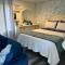 Cozy Studio 10 minutes from Siesta Key -perfect for couples