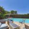 Charmant Mas à Paradou avec Piscine, Terrasse et Jardin, Près des Alpilles - FR-1-599-35