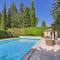 Charmant Mas à Paradou avec Piscine, Terrasse et Jardin, Près des Alpilles - FR-1-599-35