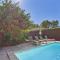 Charmant Mas à Paradou avec Piscine, Terrasse et Jardin, Près des Alpilles - FR-1-599-35