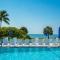 Beachfront 2BDR Condo Pool Hot Tub w Ocean Views Papaya Place by AvantStay