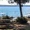 Lakeshore Lovely