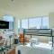 Cozy HighRise 23th Flr,Gym,Parking,Pool,W-D,Golf