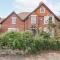 49 Ulwell Road