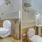 Itsy Hotels Golden Vista