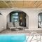 Loadstar Rooms & Suites