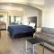 Hotel O Regency Suites Houston - IAH Beltway 8